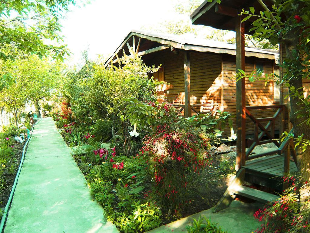 Hôtel Merhaba Bungalow à Beykonak Chambre photo