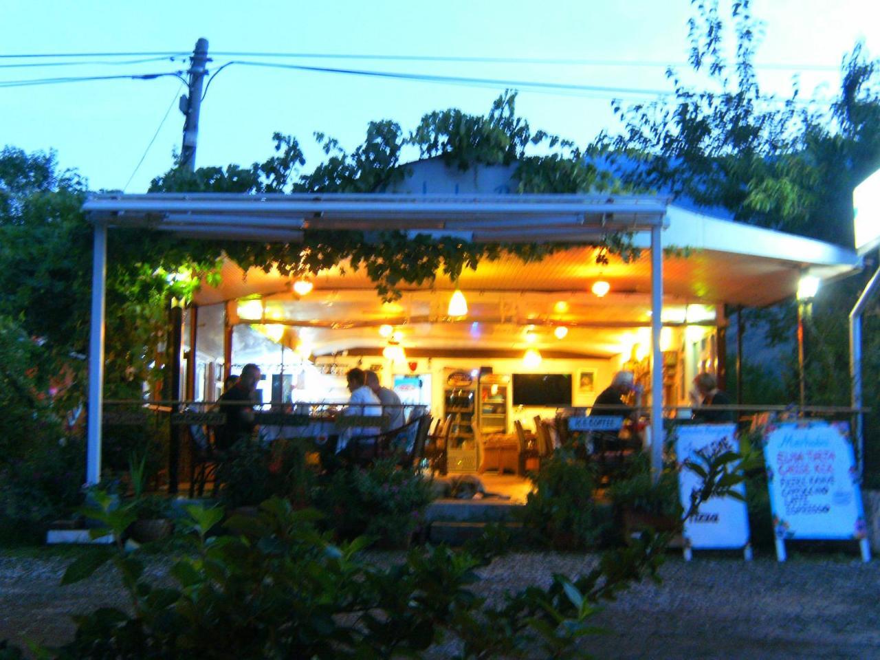 Hôtel Merhaba Bungalow à Beykonak Extérieur photo